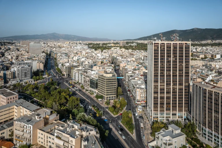 Athens Tower und das umliegende Geschäftsviertel und Wohngebiet